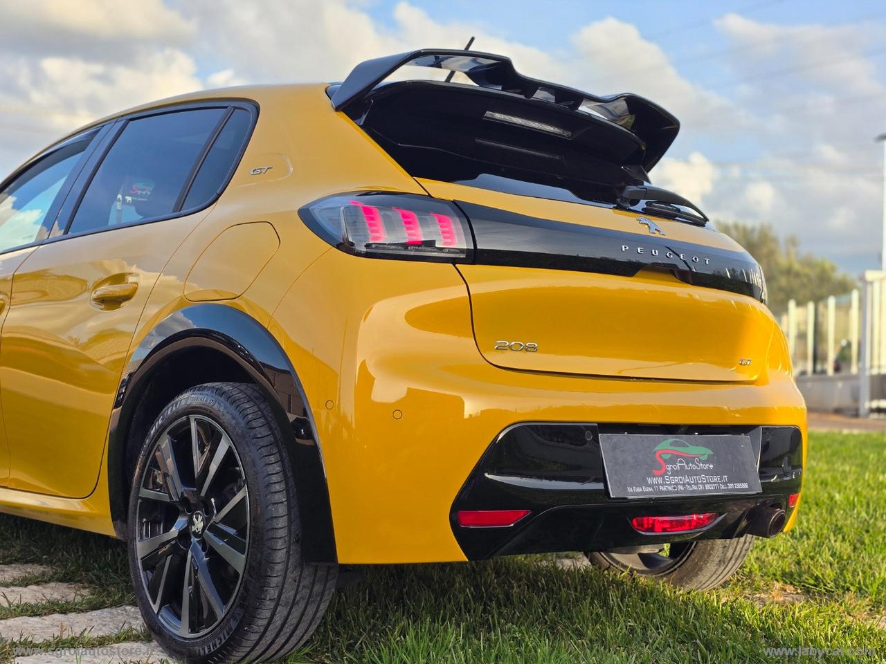 PEUGEOT 208 BENZ. 100CV 5p. GT