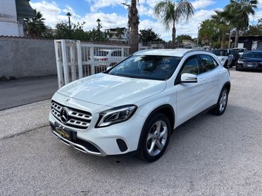 MERCEDES GLA 180 PREMIUM AUTOMATIC BENZINA FULL