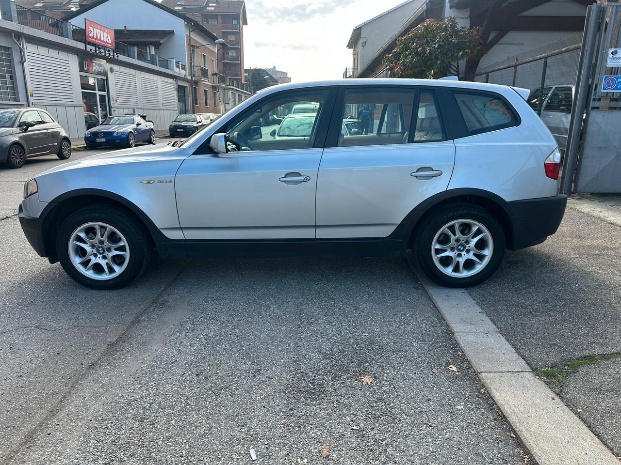 Bmw X3 3.0d cat Futura