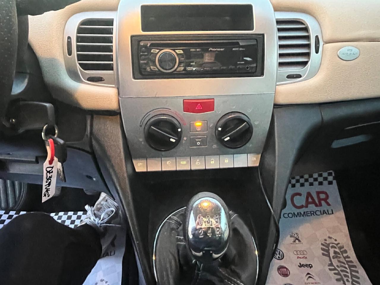 Lancia Ypsilon Platino Ecochic GPL - 2009