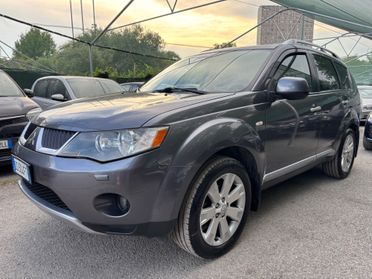 Mitsubishi Outlander 2.2 DI-D 7 posti 4x4