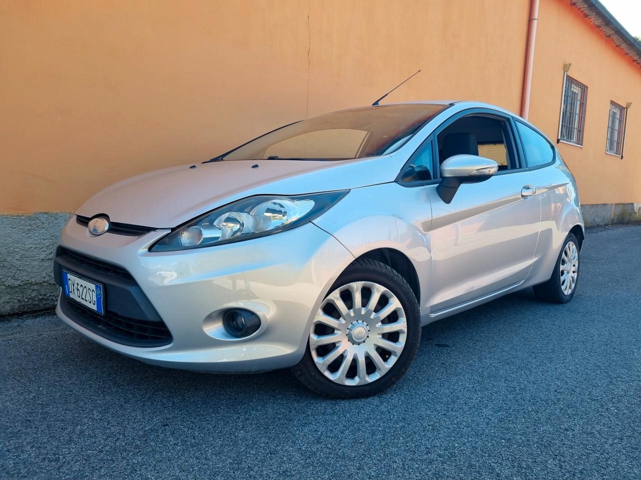 Ford Fiesta 1.4 3 porte Bz.- GPL Titanium