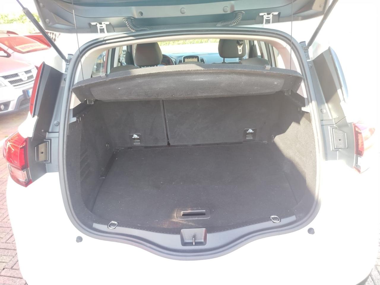 Renault Scenic Scénic dCi 8V 110 CV EDC Energy Bose
