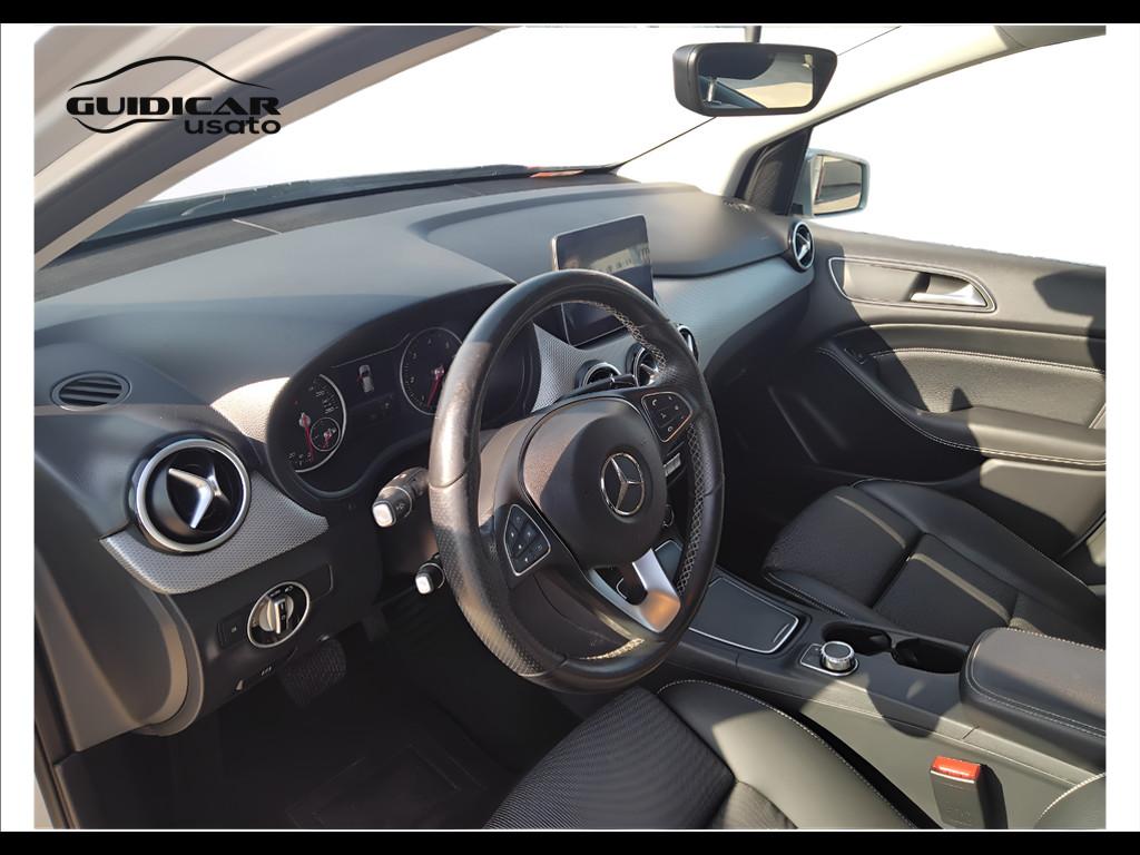 Mercedes-Benz Classe B - T246 - B 200 d (cdi) Sport auto