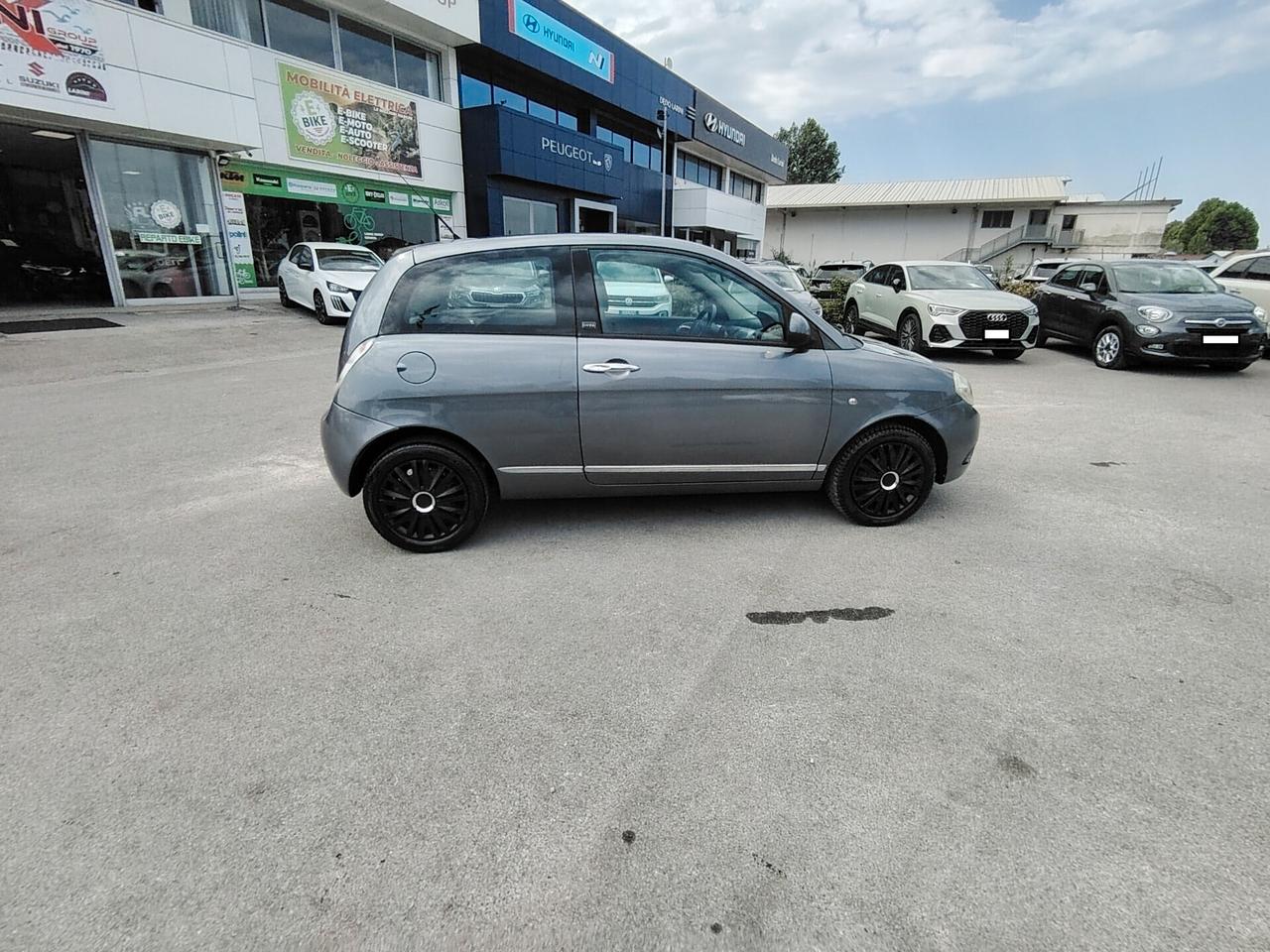 Lancia Ypsilon LANCIA YPSILON 1.3 MJT 16V DIVA - NEOPATENTATI