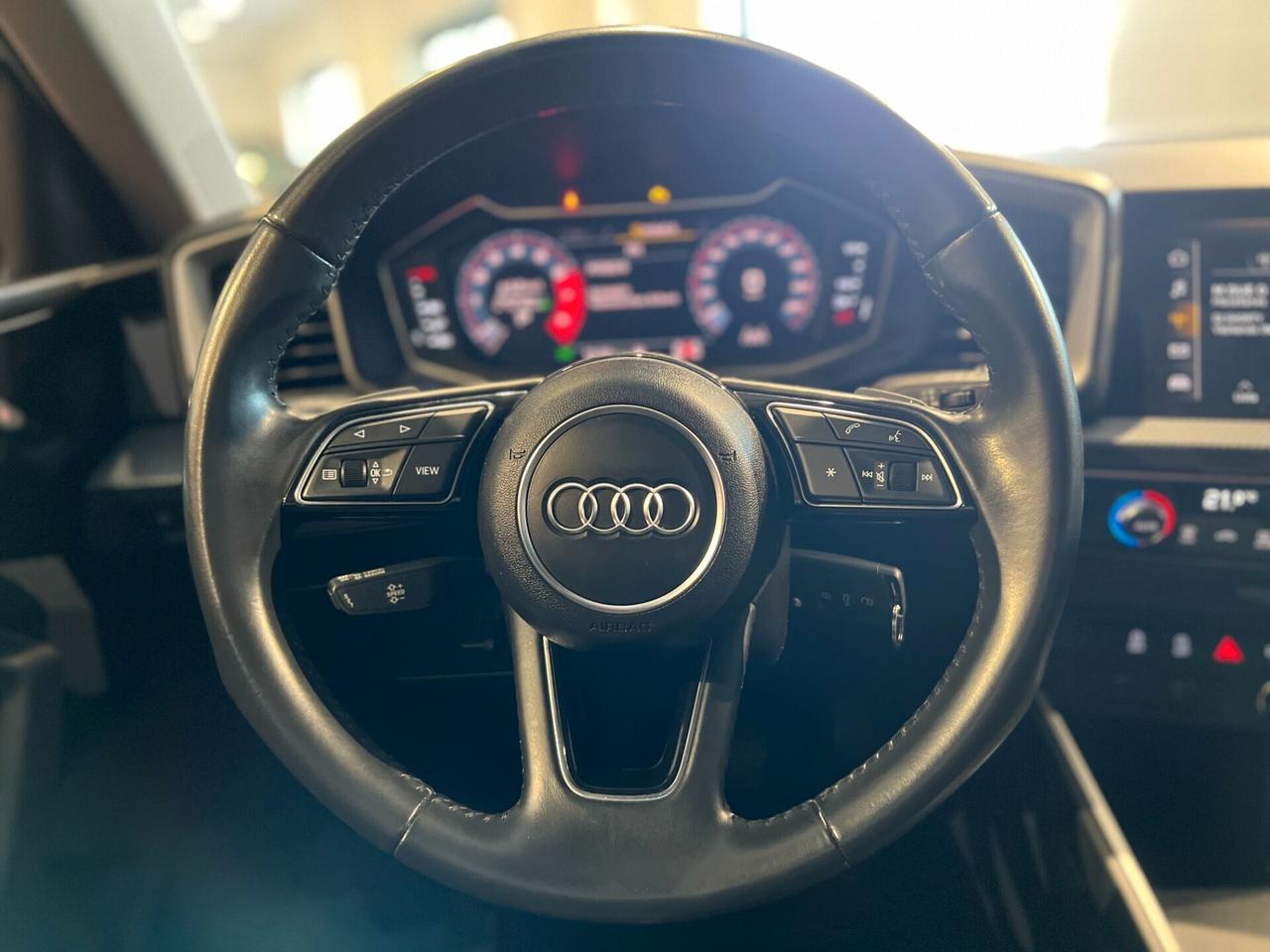 Audi A1 citycarver 30 TFSI S tronic Identity Contrast