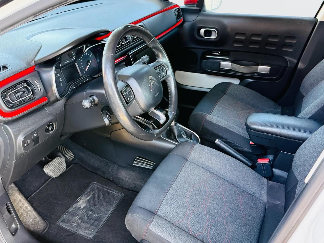 C3 1.2Exclusive*NEOPATENTATI*AUTOMATICA*TETTO PANORAMA*