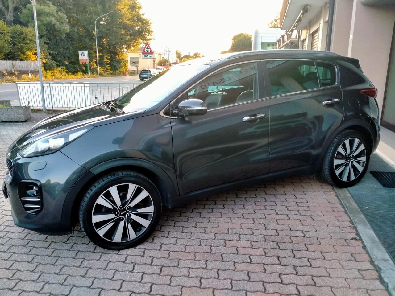 Kia Sportage 1.7CRDI E6 STYLE PACK TETTO PAN. APRIBILE LEGA 19