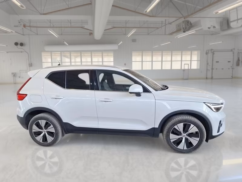 VOLVO XC40 T4 RECHARGE PLUG-IN AUTO CORE SUV