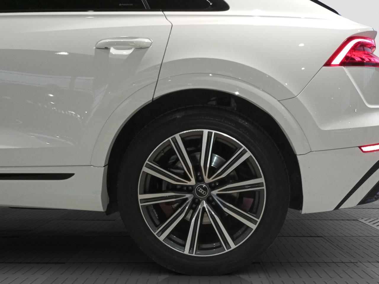AUDI Q8 50 TDI 286 CV quattro tiptronic Sport