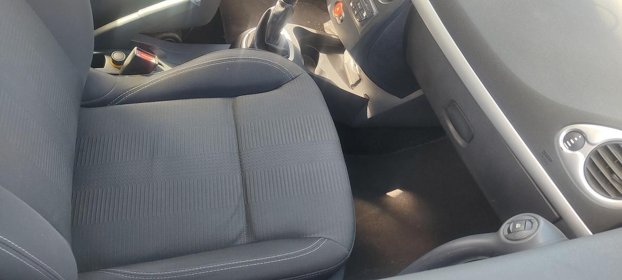 ranault clio 1.2 benzina ottime condizioni