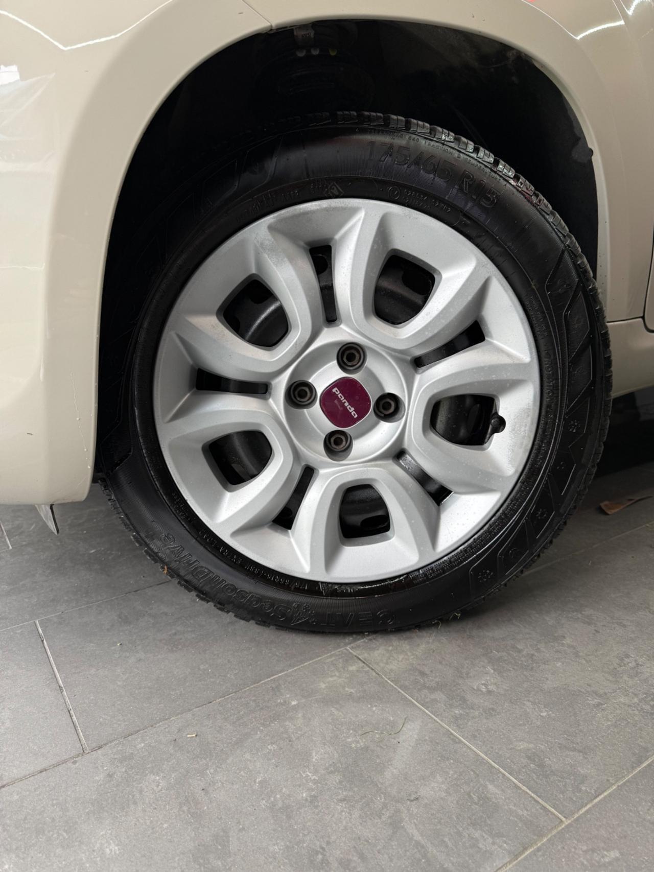 Fiat Panda 0.9 BENZINA/ METANO LOUNGE 2014