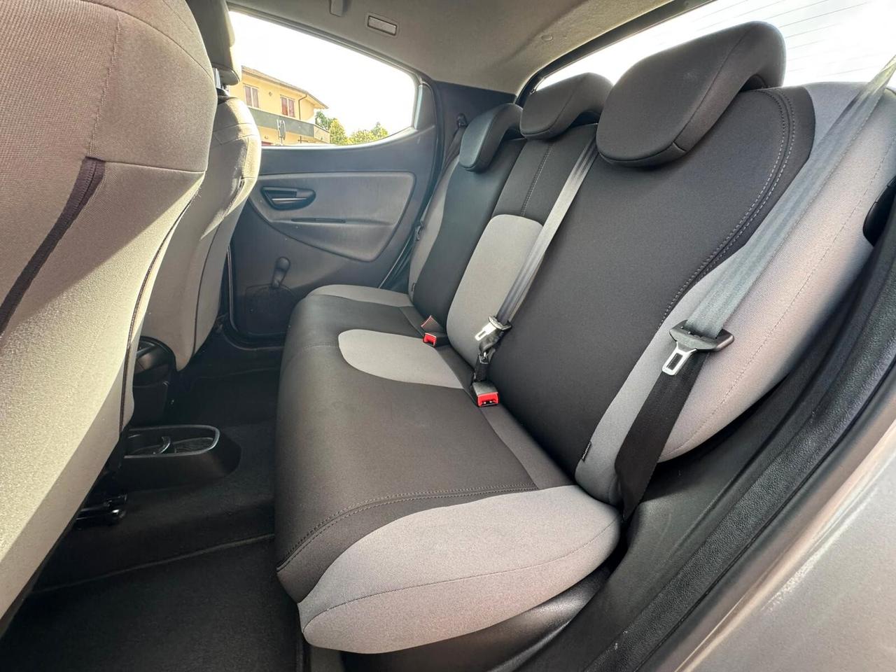 Lancia Ypsilon 1.2 69 CV Silver
