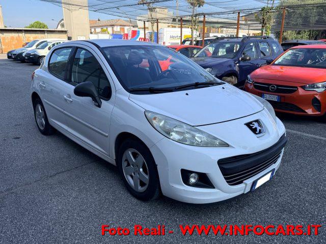 PEUGEOT 207 1.4 HDi 70CV 5 PORTE - NEOPATENTATI