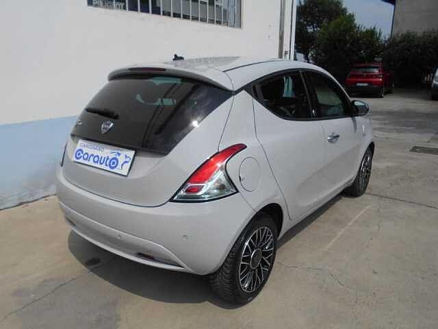 Lancia Ypsilon 1.2 69 cv 5p GPL Ecochic Mya Finanziato