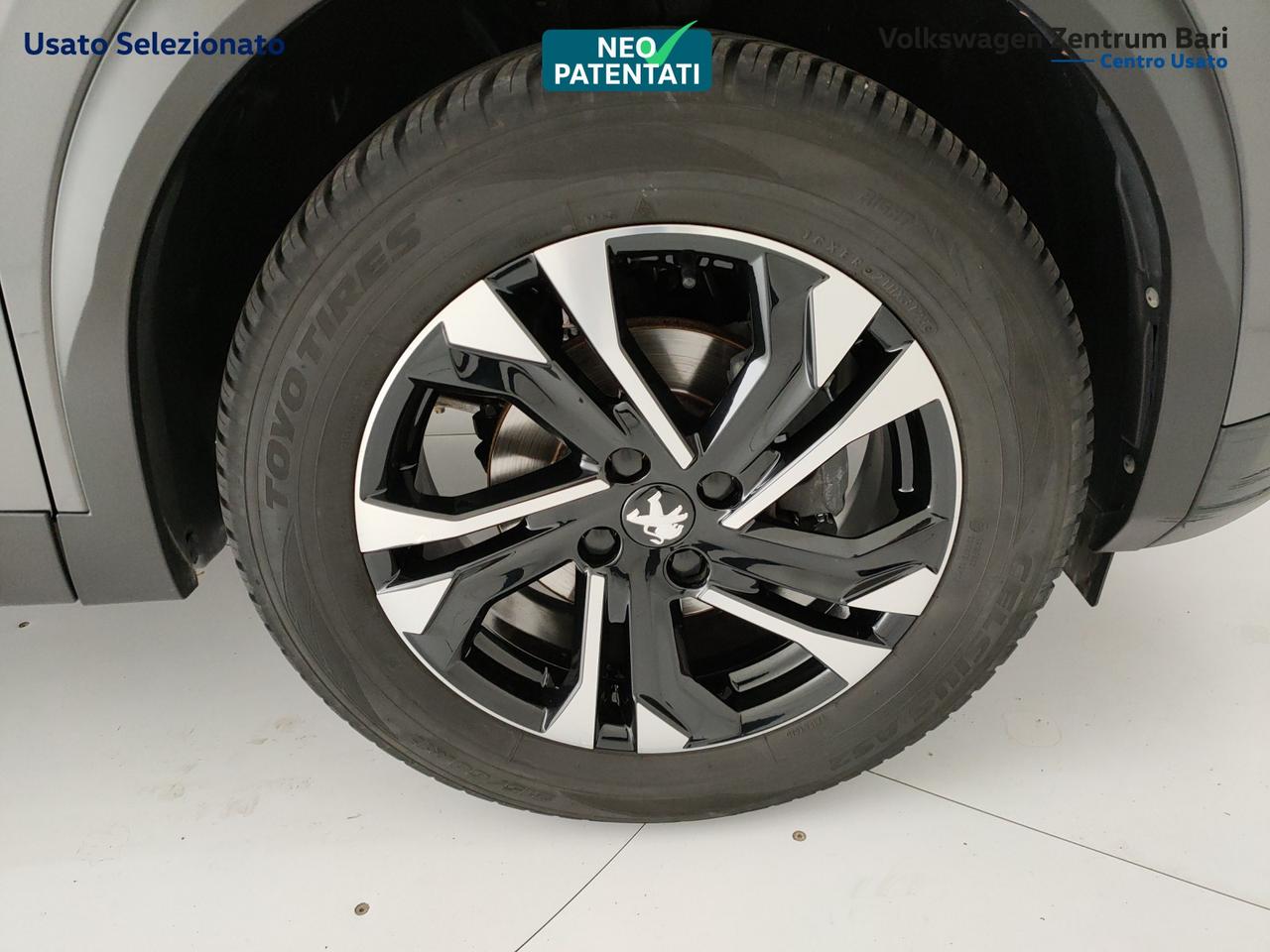 Peugeot 2008 1.2 puretech allure navi pack s&s 130cv