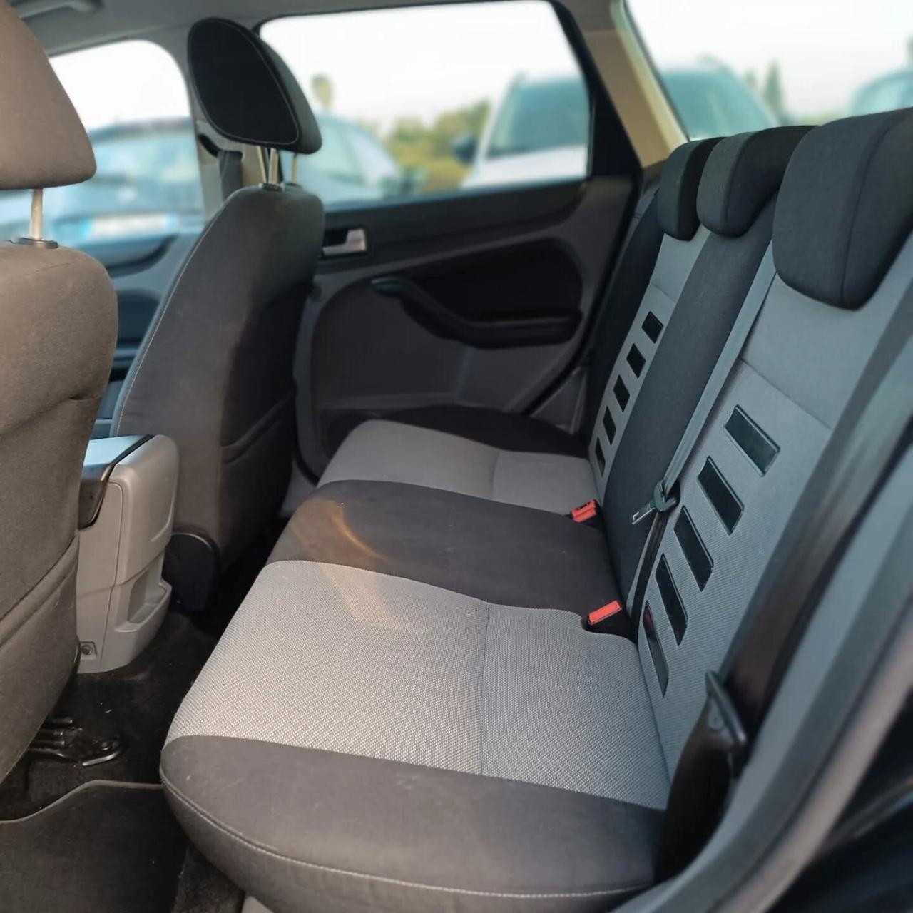 Ford Focus 1.6 TDCi TITANIUM OT TIMO STATO