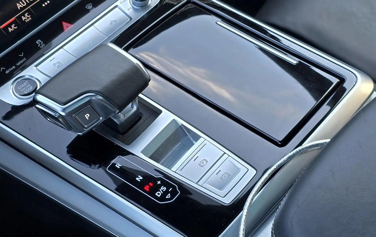 Audi Q8 3.0 tdi mhev S line edition quattro 286cv tiptronic