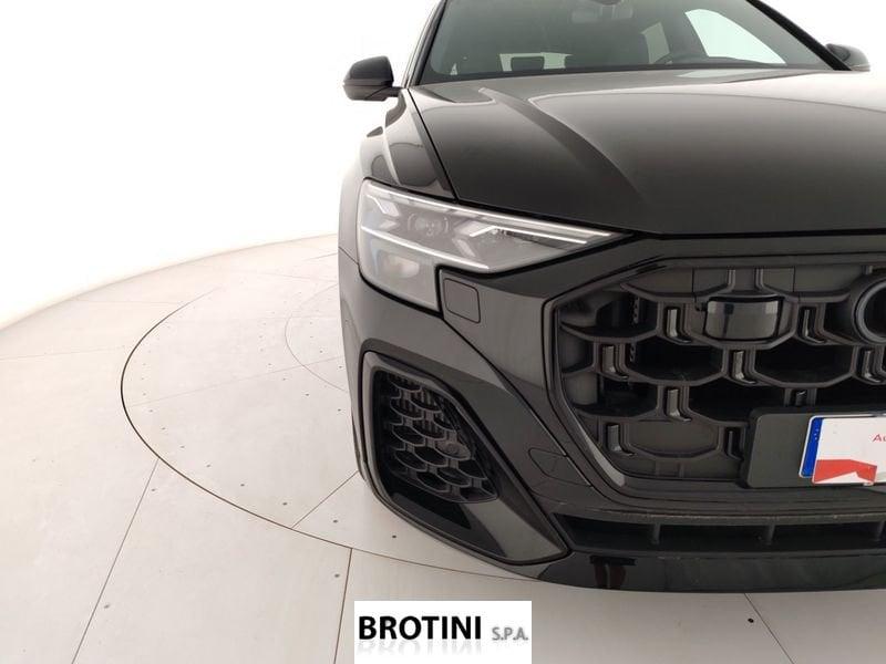 Audi Q8 TFSI e 290kW quattro tip. S Line Ed.