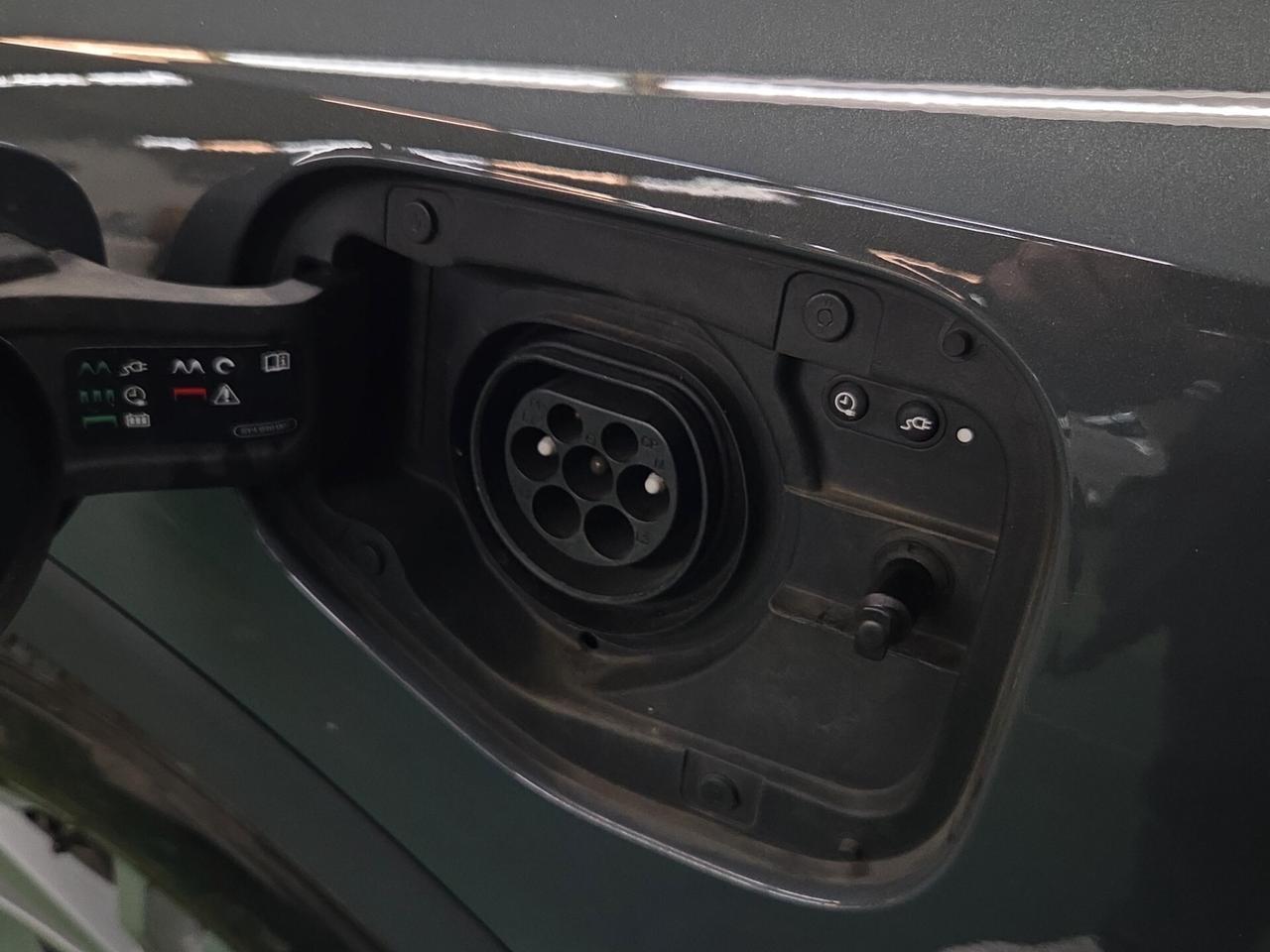 Audi Q3 45 TFSI e S tronic Business