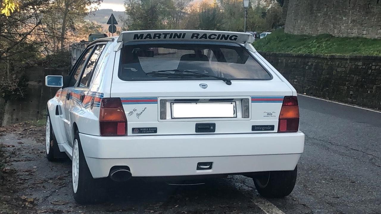 Lancia Delta 2.0i.e. turbo 16V HF integrale Allestimento Martini originale