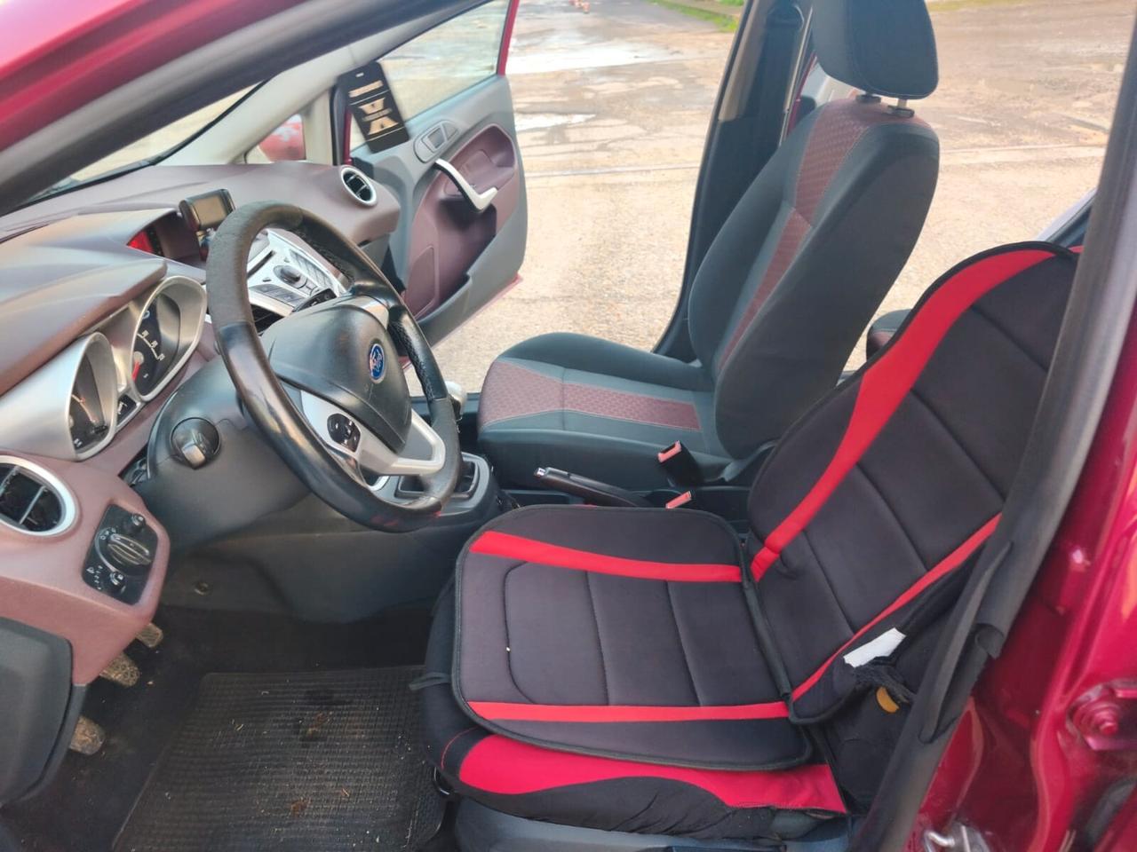 Ford Fiesta Titanium 2010---1.4 Benzina GPL