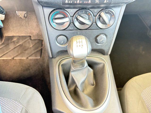 NISSAN Qashqai+2 1.6 16V Visia 7 POSTI BENZINA TETTO PANORAMICO
