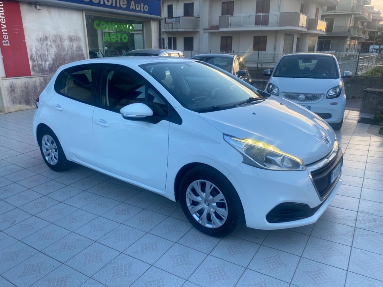 Peugeot 208 1.4 HDi 68 CV 5 porte Active