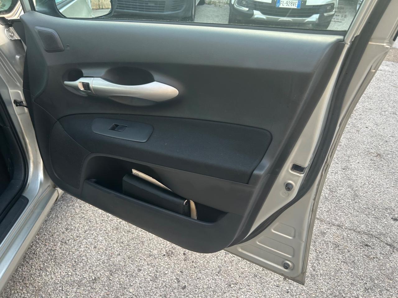 Toyota Auris 2.0 D-4D 136000km