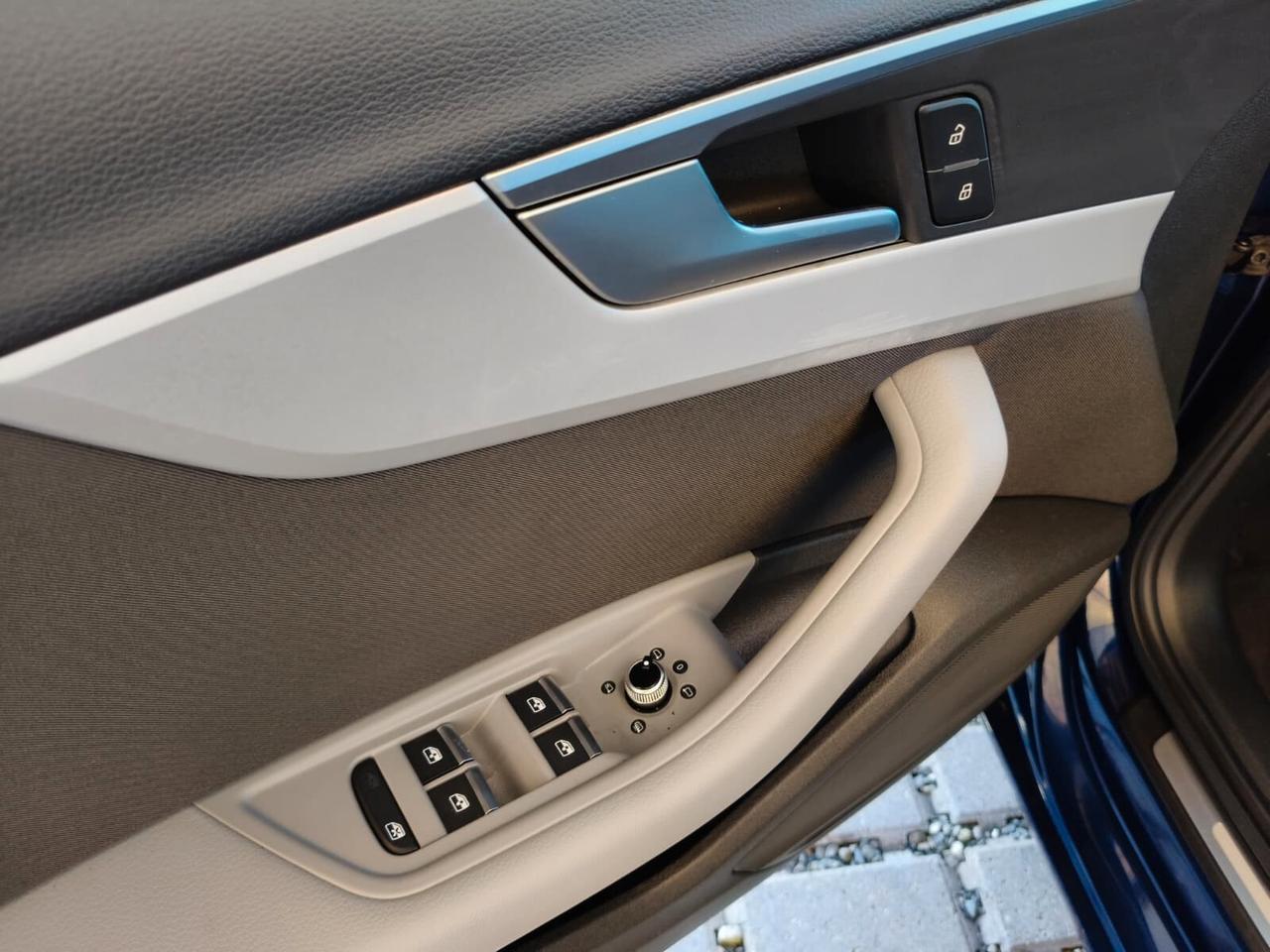 Audi A4 30 TDI/136 CV S tronic Business