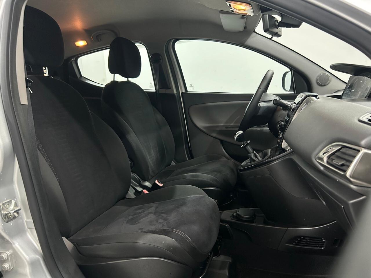 Lancia Ypsilon 1.2 69 CV 5 porte GPL Ecochic Gold