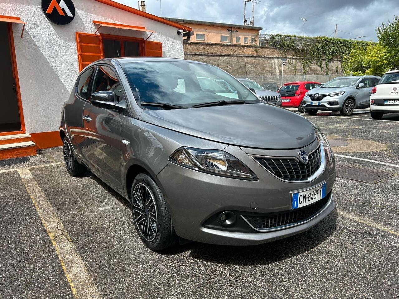 Lancia Ypsilon HYBRID *ANTICIPO 0* 219€ AL MESE