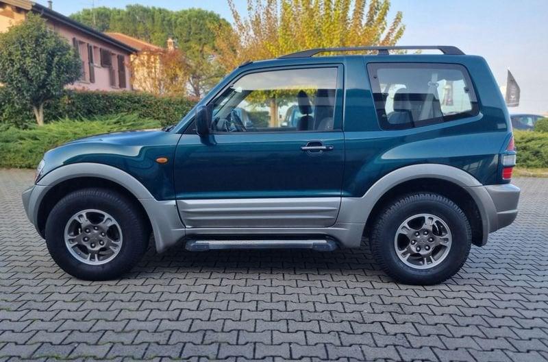 Mitsubishi Pajero Pajero 3.2 16V DI-D 3p. GLS