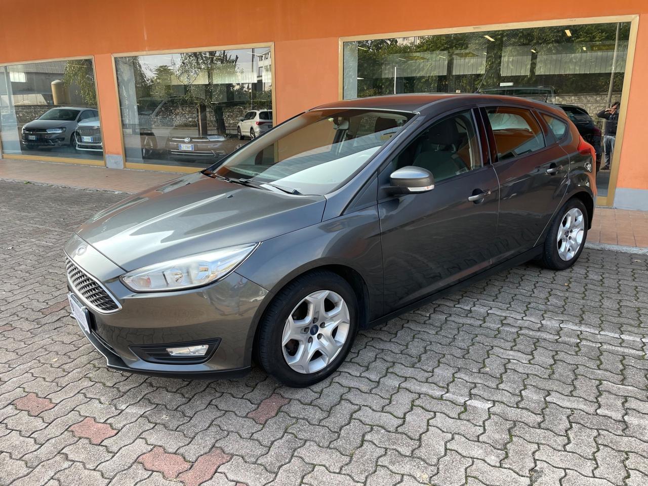 Ford Focus 1.6 120 CV GPL Plus 5P.