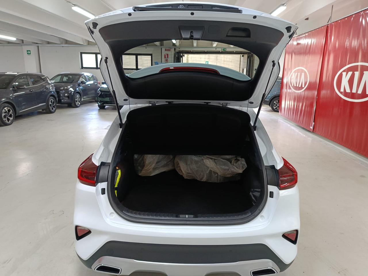 KIA XCeed 2019 - XCeed 1.0 t-gdi High Tech Gpl 117cv
