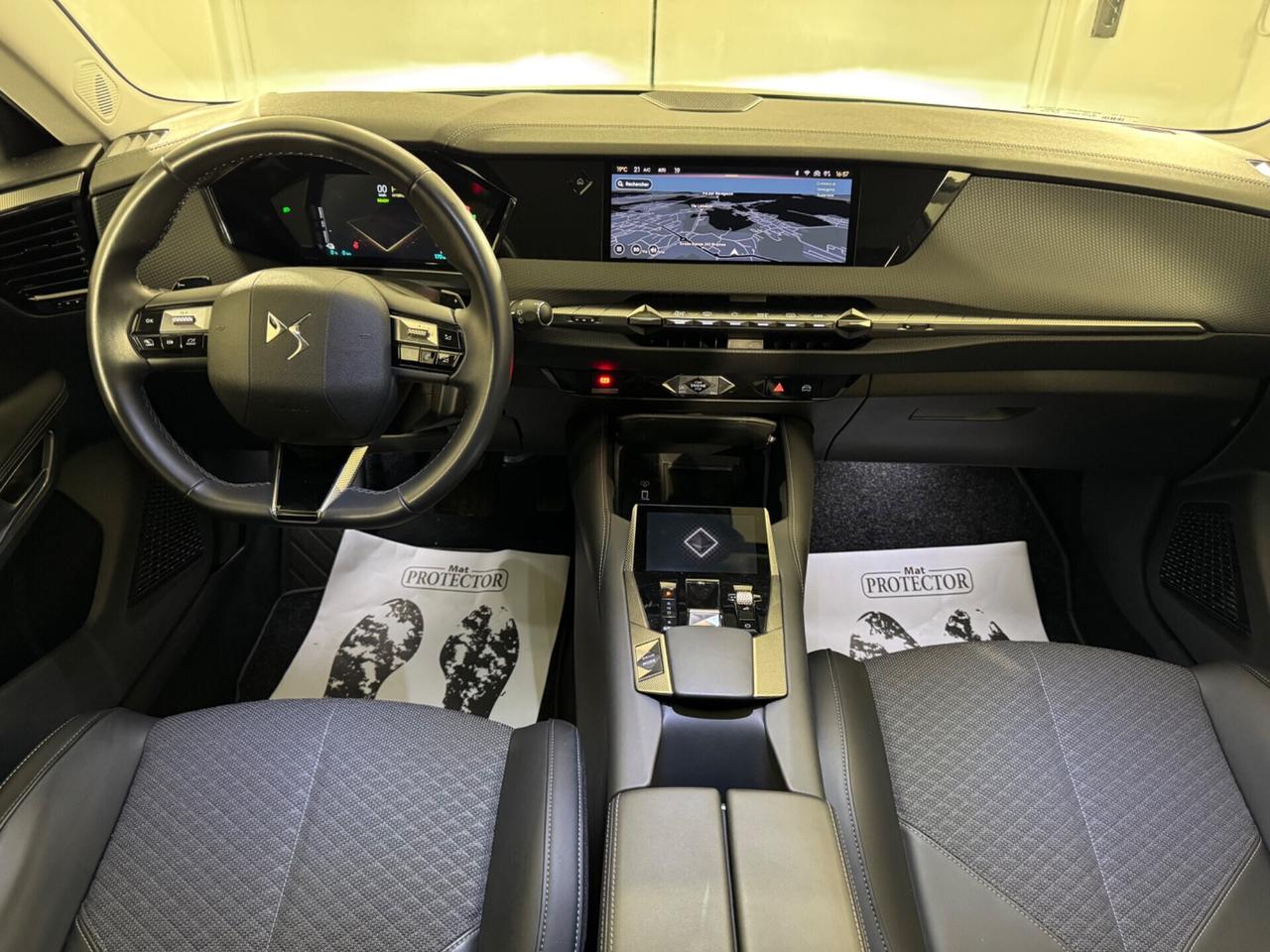 DS 4 E-Tense 225 Cross Trocadero CRUISE ADATTIVO, SENSORI ANT, POST & RETROCAMERA, MANIGLIE A SCOMPA