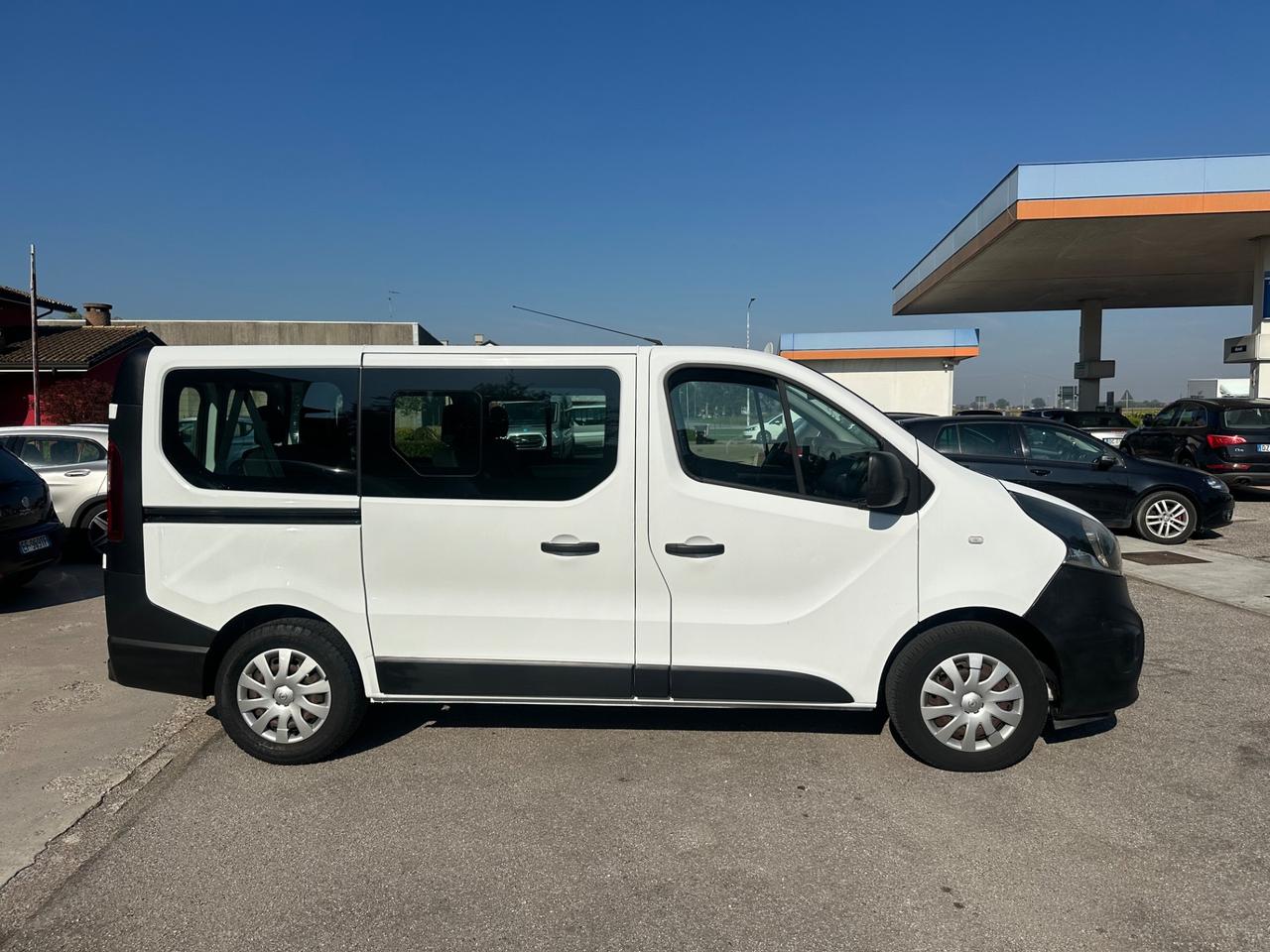Opel Vivaro 16 Biturbo 9 posti Possibile Permuta