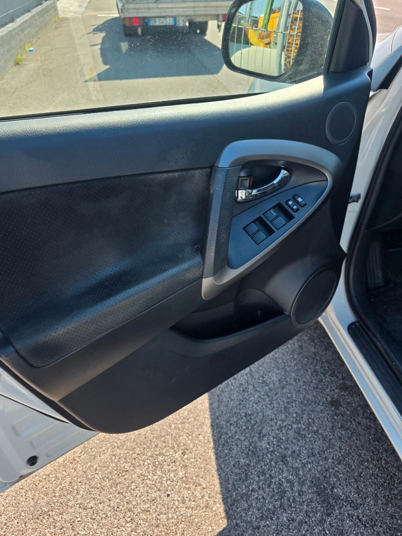 Toyota RAV 4 RAV4 Crossover 2.2 D-4 esclusive