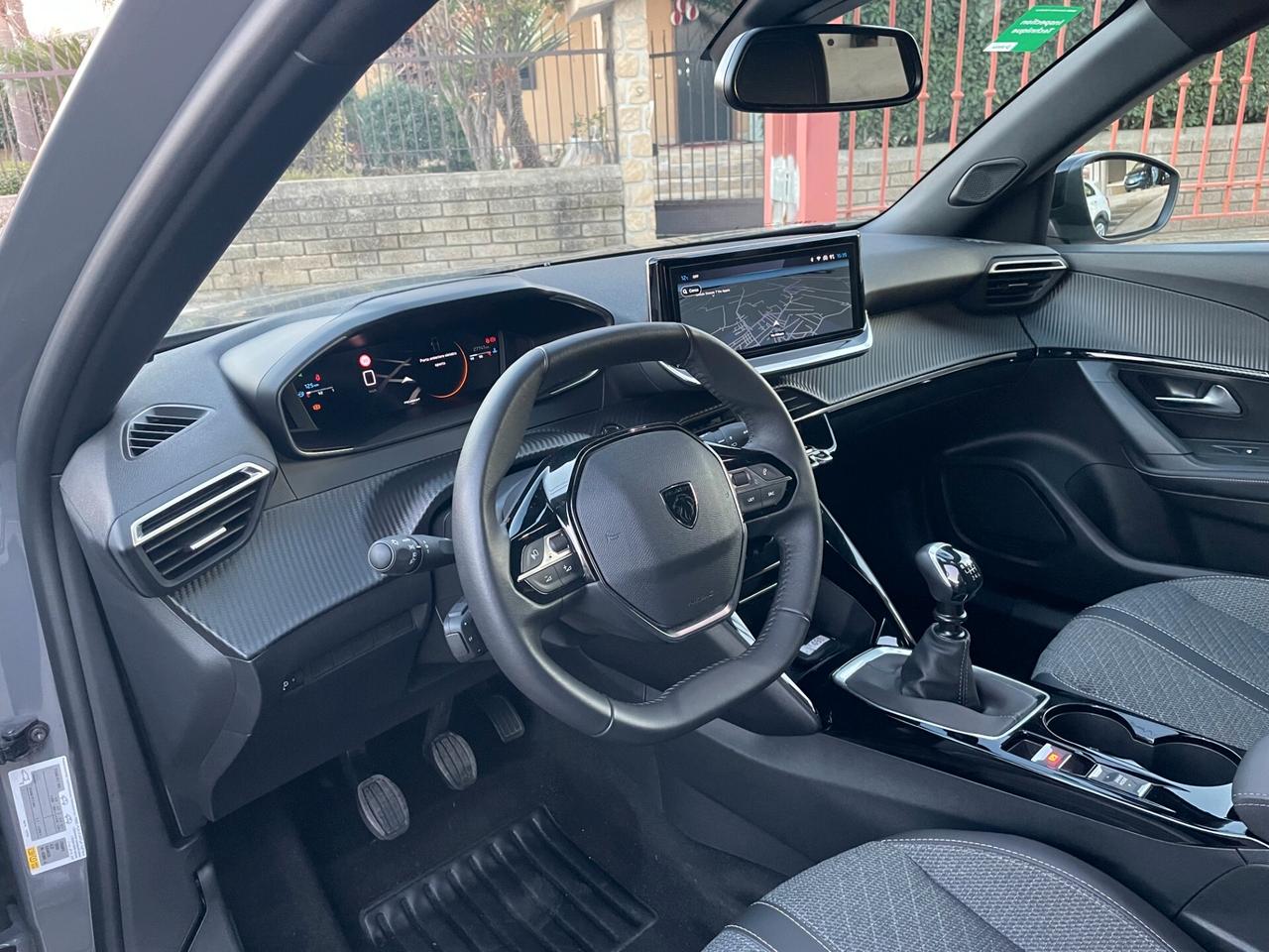 PEUGEOT 2008 1.2 PureTech 100CV ALLURE - 2025