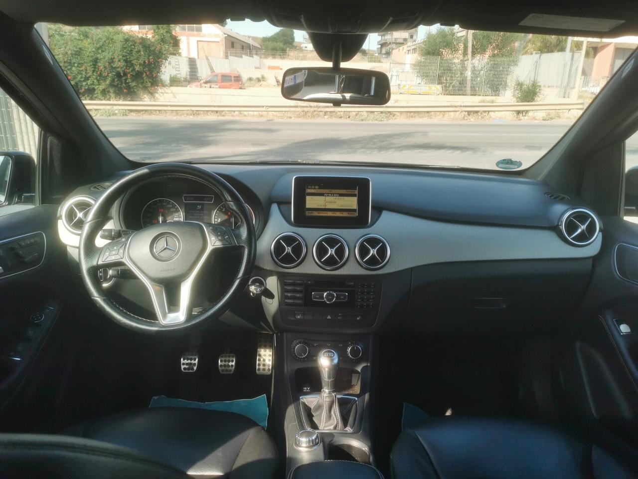 Mercedes-benz B 200 CDI BlueEFFICIENCY Premium 2012