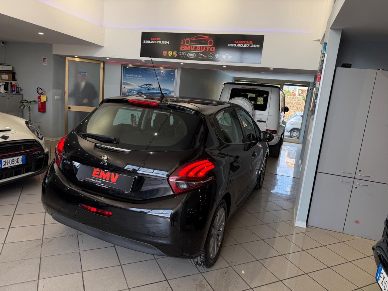 Peugeot 208 PureTech 82 5 porte Allure
