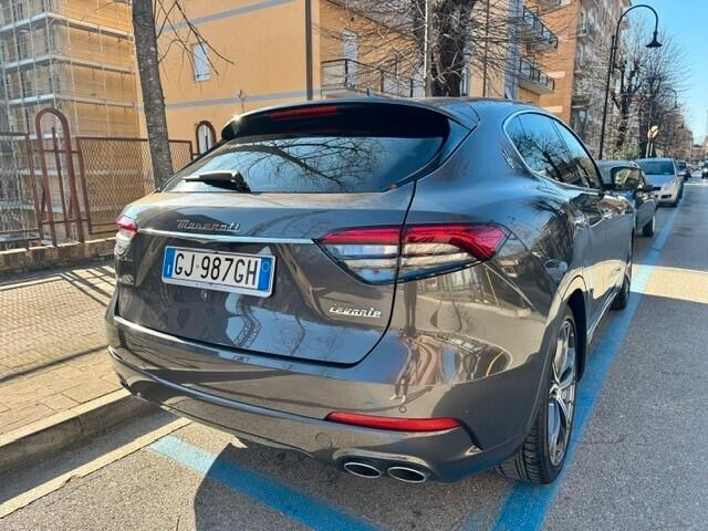 Maserati Levante 330 CV MHEV AWD GT