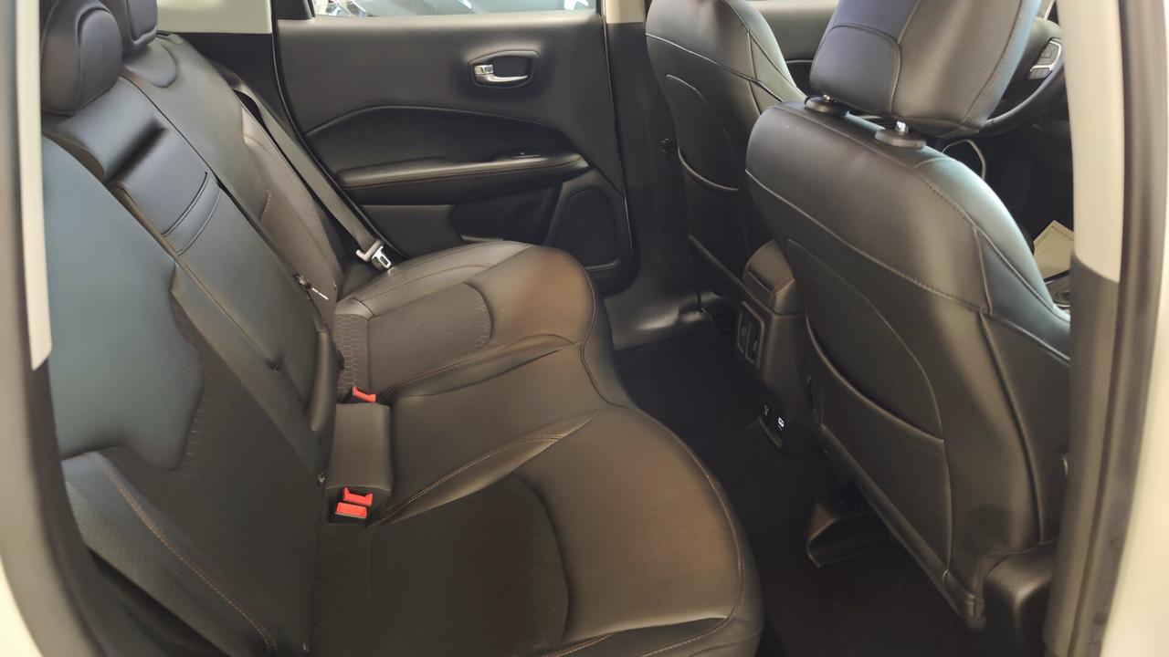 Jeep Compass 190 CV PHEV AT6 4xe Business