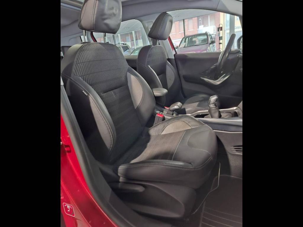 Peugeot 2008 1.6 e-HDi Allure