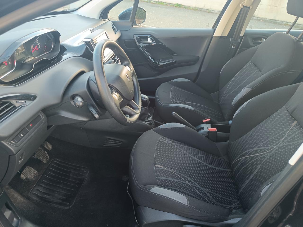 Peugeot 208 1.4 HDI 5 porte 2013 SOLO 129.000 KM