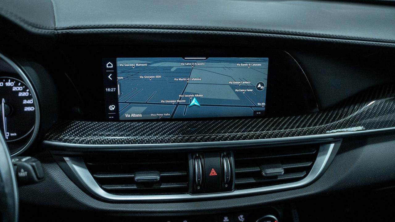 Alfa Romeo Stelvio VELOCE 2.2 Ti Q4 210 CV 20" CARBON AUTO XENO FULL