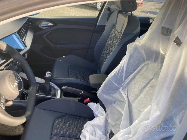 AUDI A1 SPB 30 TFSI Identity Black EDITION