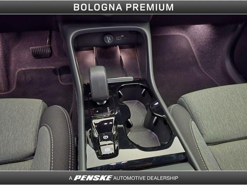 Volvo XC40 B3 automatico Plus Dark