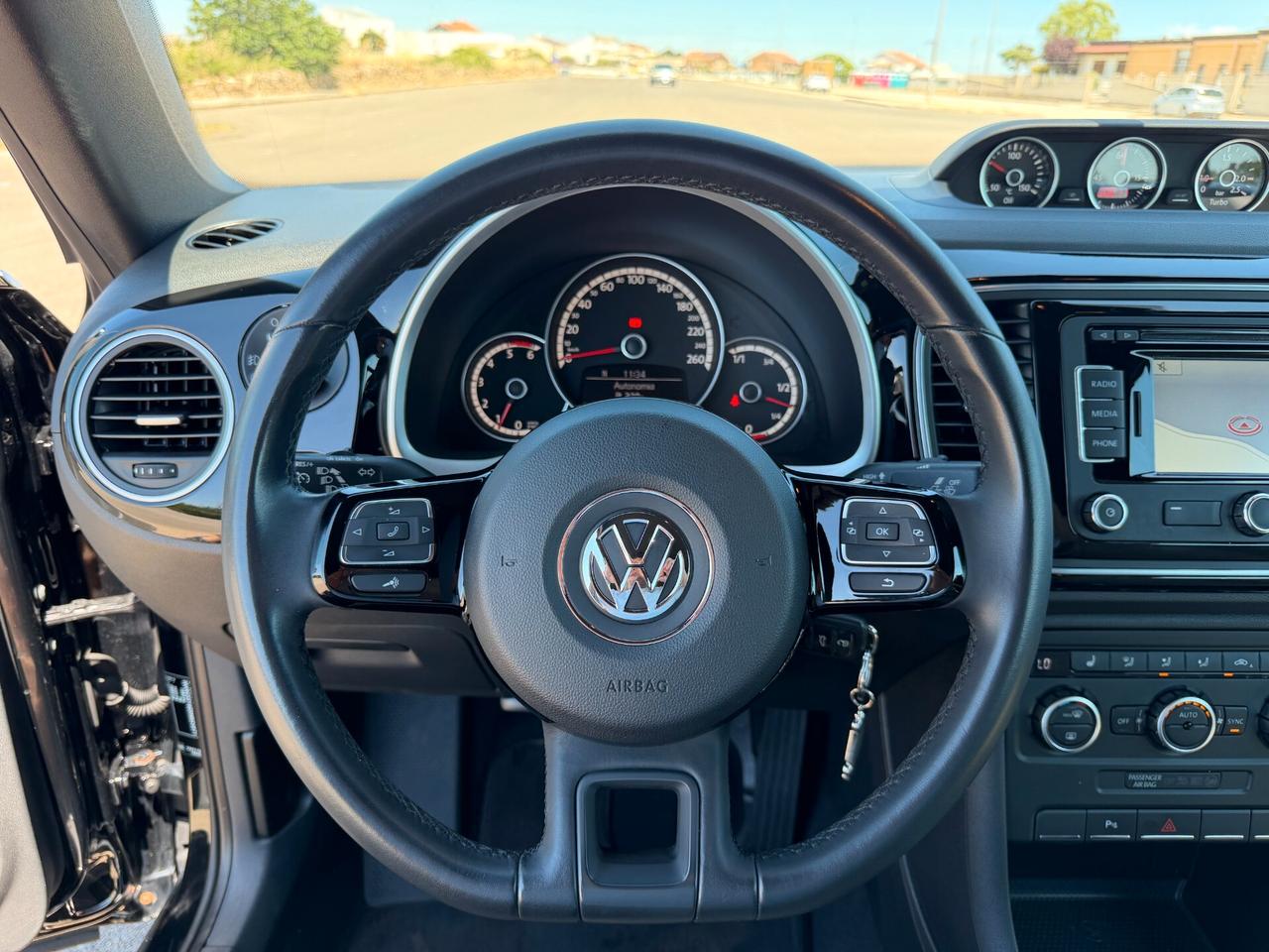Volkswagen Maggiolino CABRIO 1.6 TDI 105cv 50s ANNIVERSARIO