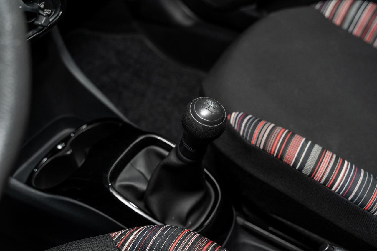 Citroen C1 5 Porte C1 5p 1.0 vti Feel 72cv neopatentati